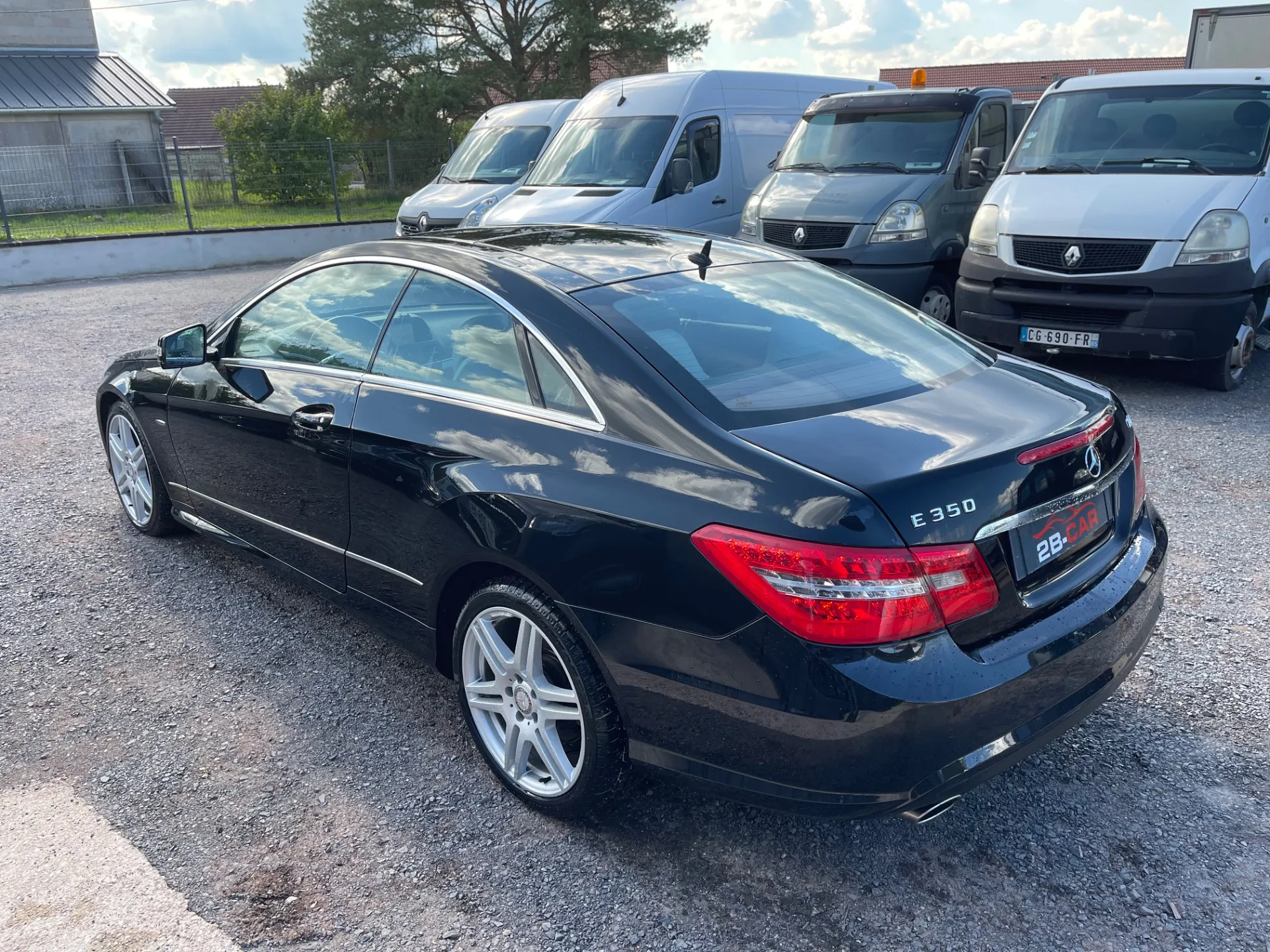 MERCEDES-BENZ CLASSE E350CDI 3.0l V6 265cv 7G-TRONIC PACK AMG / TOIT OUVRANT / CUIR BLANC - Photo 12