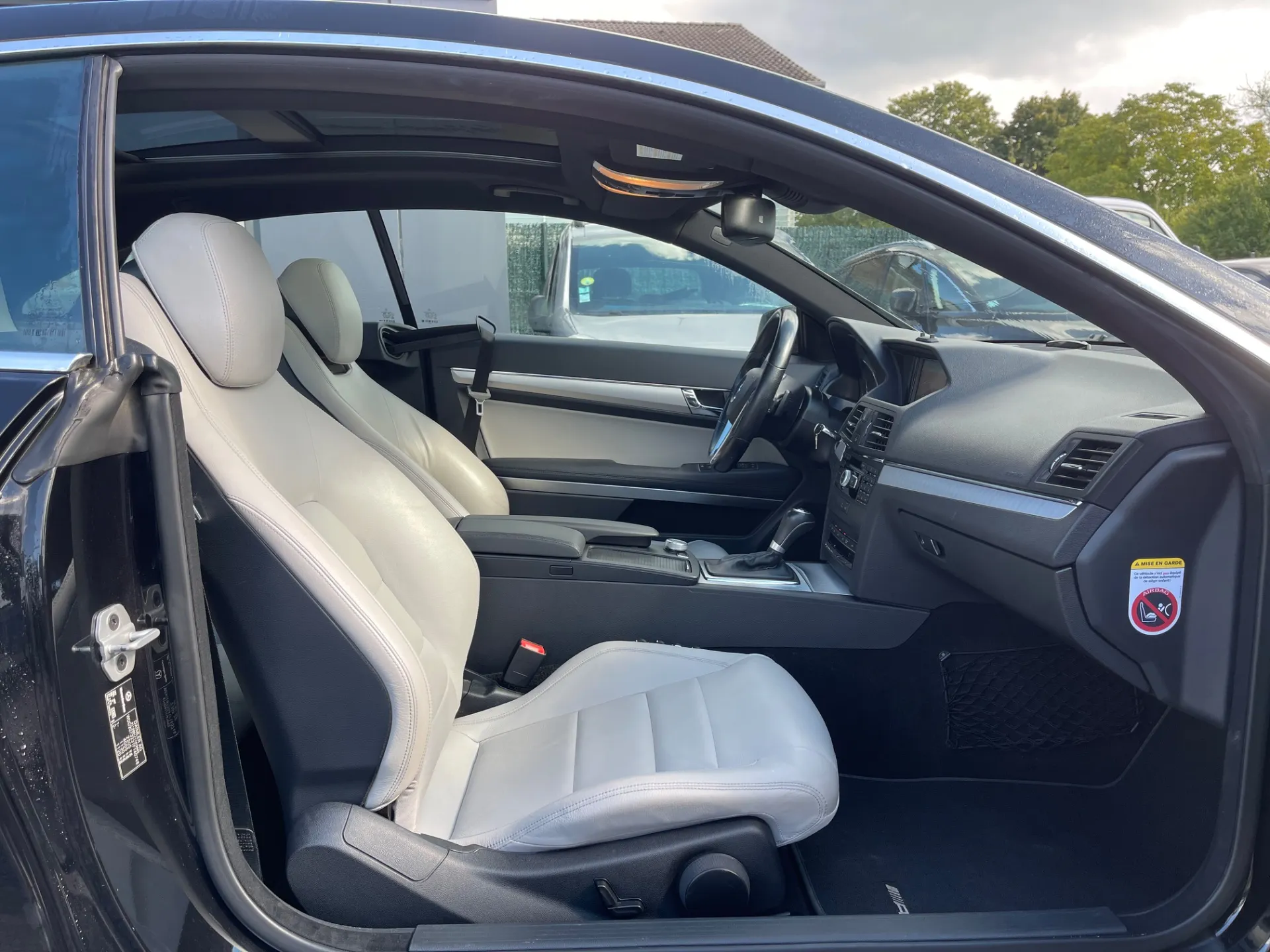 MERCEDES-BENZ CLASSE E350CDI 3.0l V6 265cv 7G-TRONIC PACK AMG / TOIT OUVRANT / CUIR BLANC - Photo 15