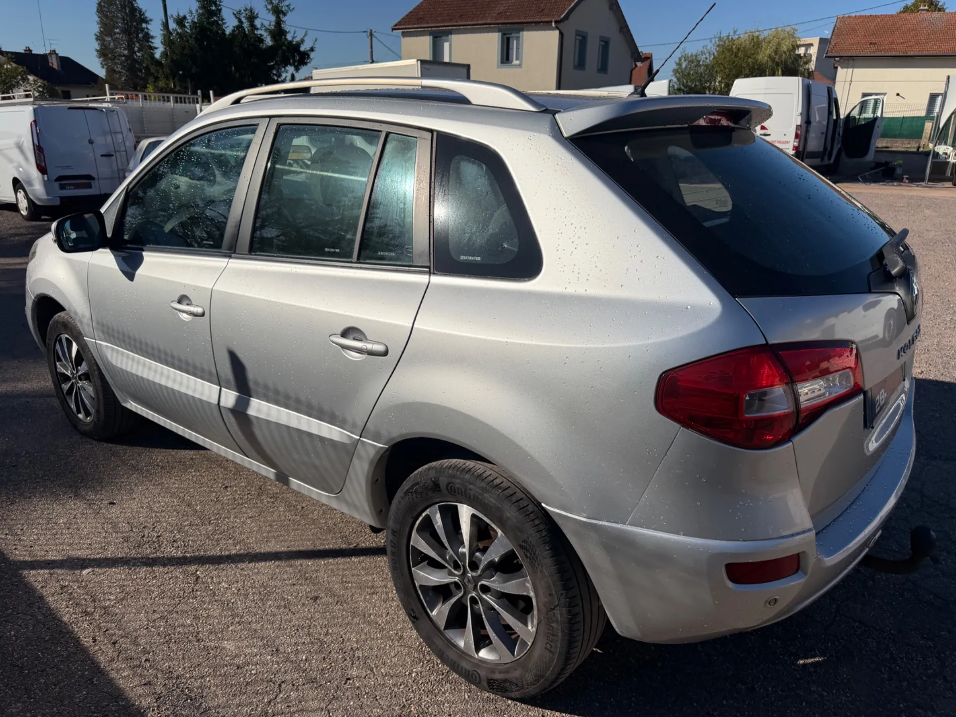 Renault Koleos 4x4 / 2.0 DCI 150cv / 1ère main / Suivit Renault / Très propre / Attelage - Photo 13