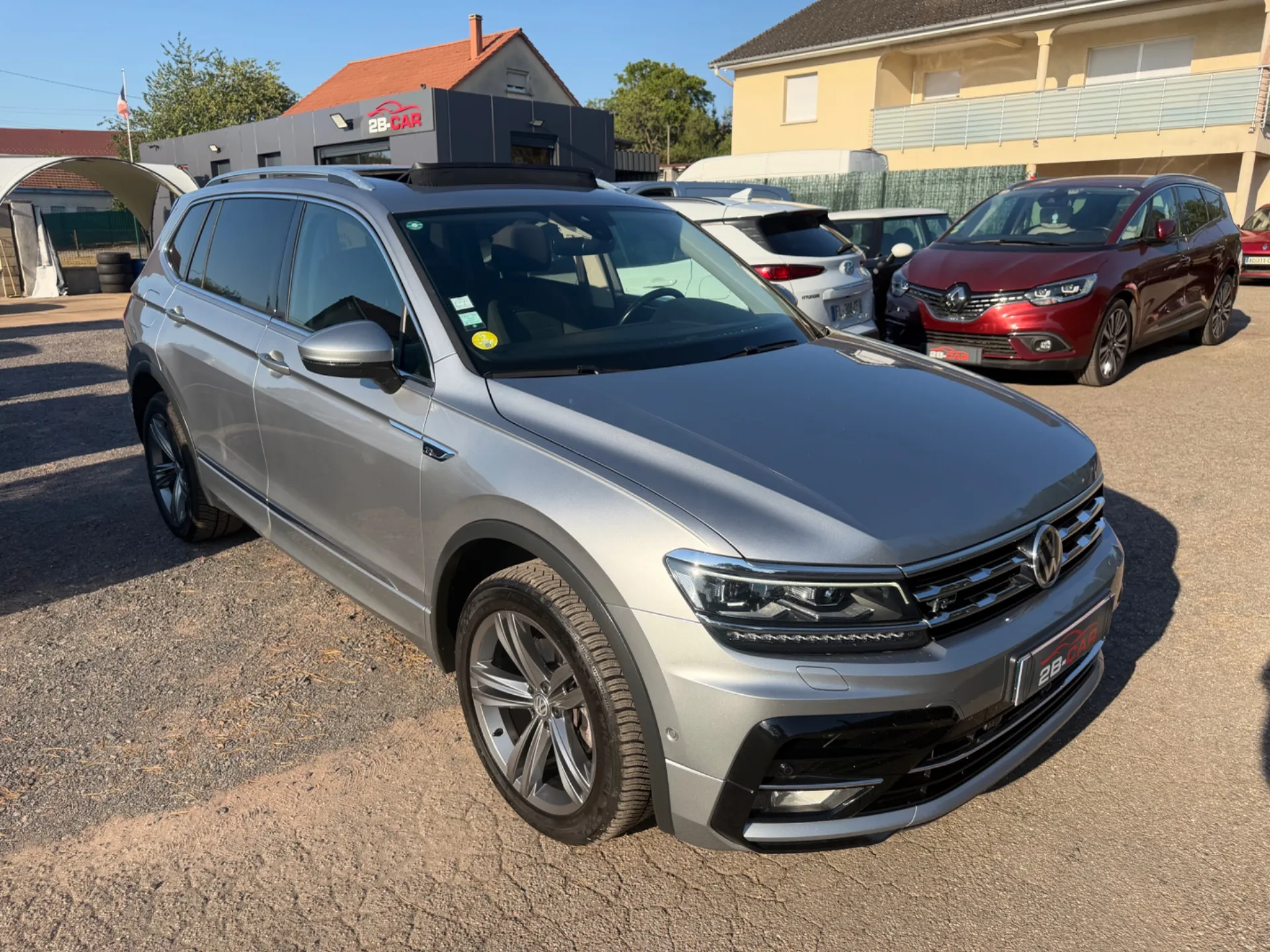 VOLKSWAGEN TIGUAN R-LINE ALLSPACE 2.0 TDI 150CV DSG7, 1ère main, FULL SUIVIT VW - Photo 10