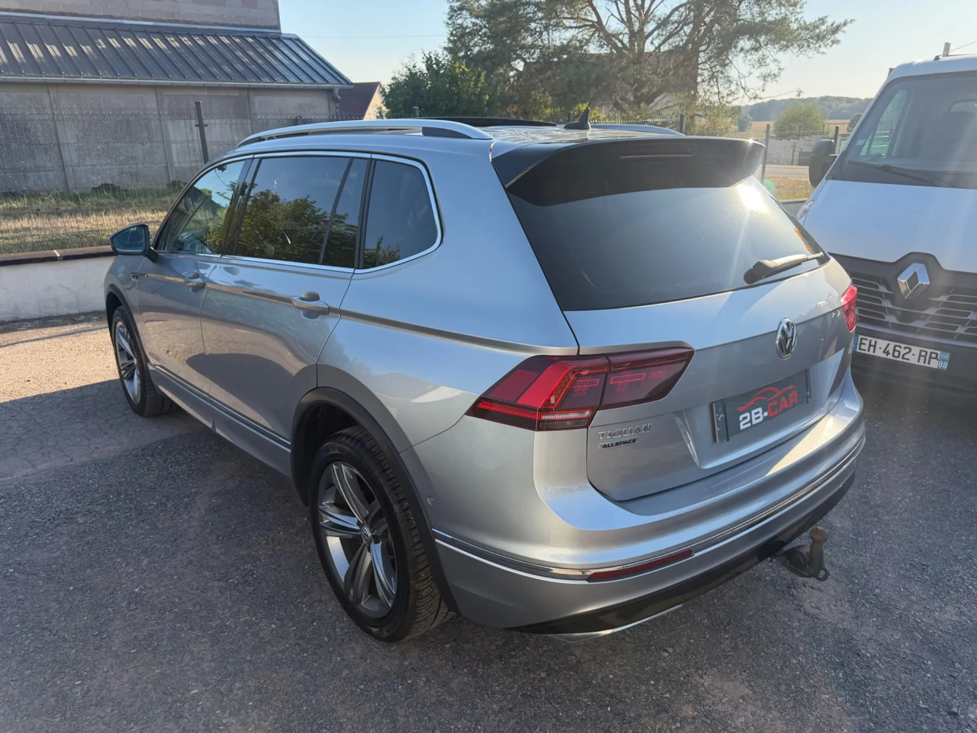 VOLKSWAGEN TIGUAN R-LINE ALLSPACE 2.0 TDI 150CV DSG7, 1ère main, FULL SUIVIT VW - Photo 12