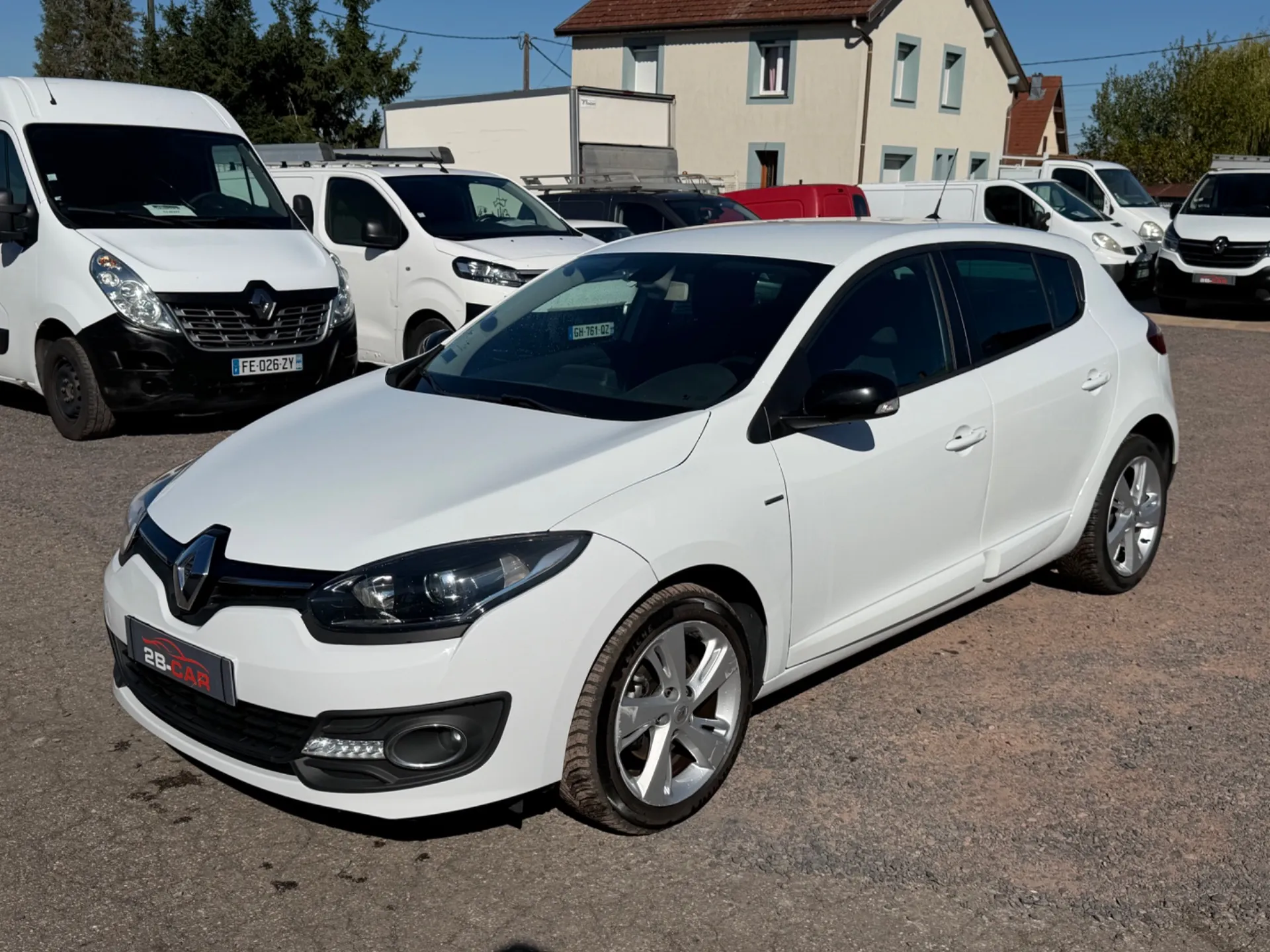 Renault Megane 1.2 Tce 115cv LIMITED / Très propre / GPS / Bluetooth / Régulateur / Limiteur / Clim - Photo 6