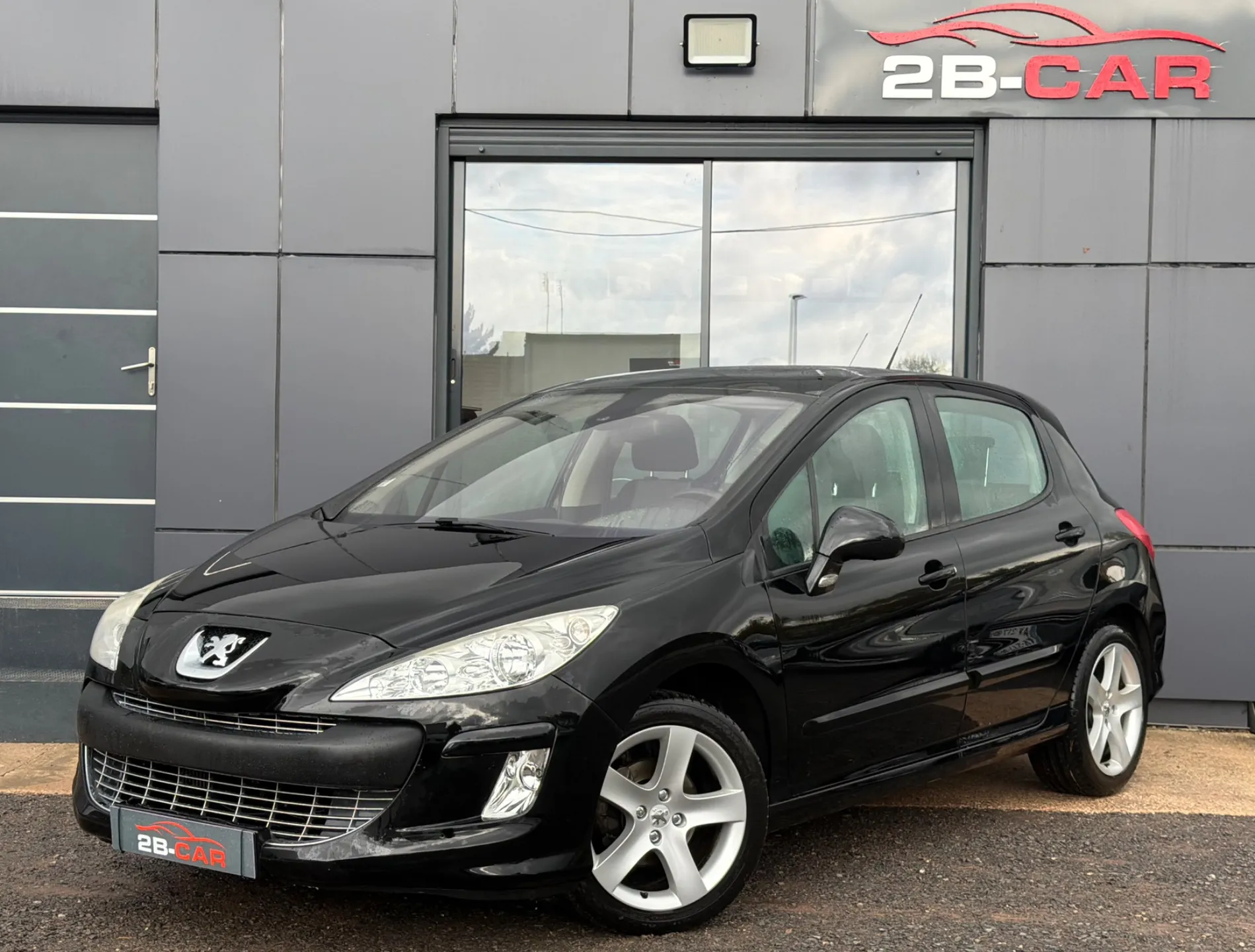 PEUGEOT  308