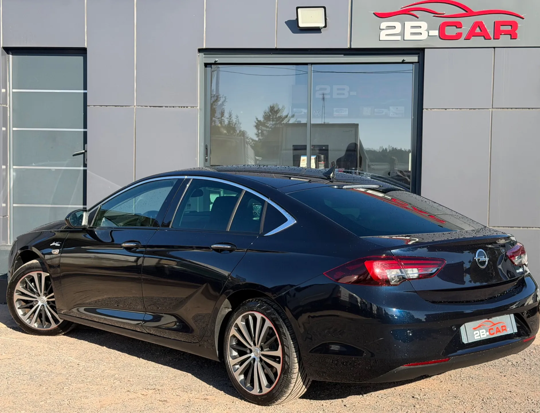 Opel Insignia Élite Exclusive 1.6 CDTI 136cv / Historique d’entretien complet / Excellent état général / Très bien équipée - Photo 5