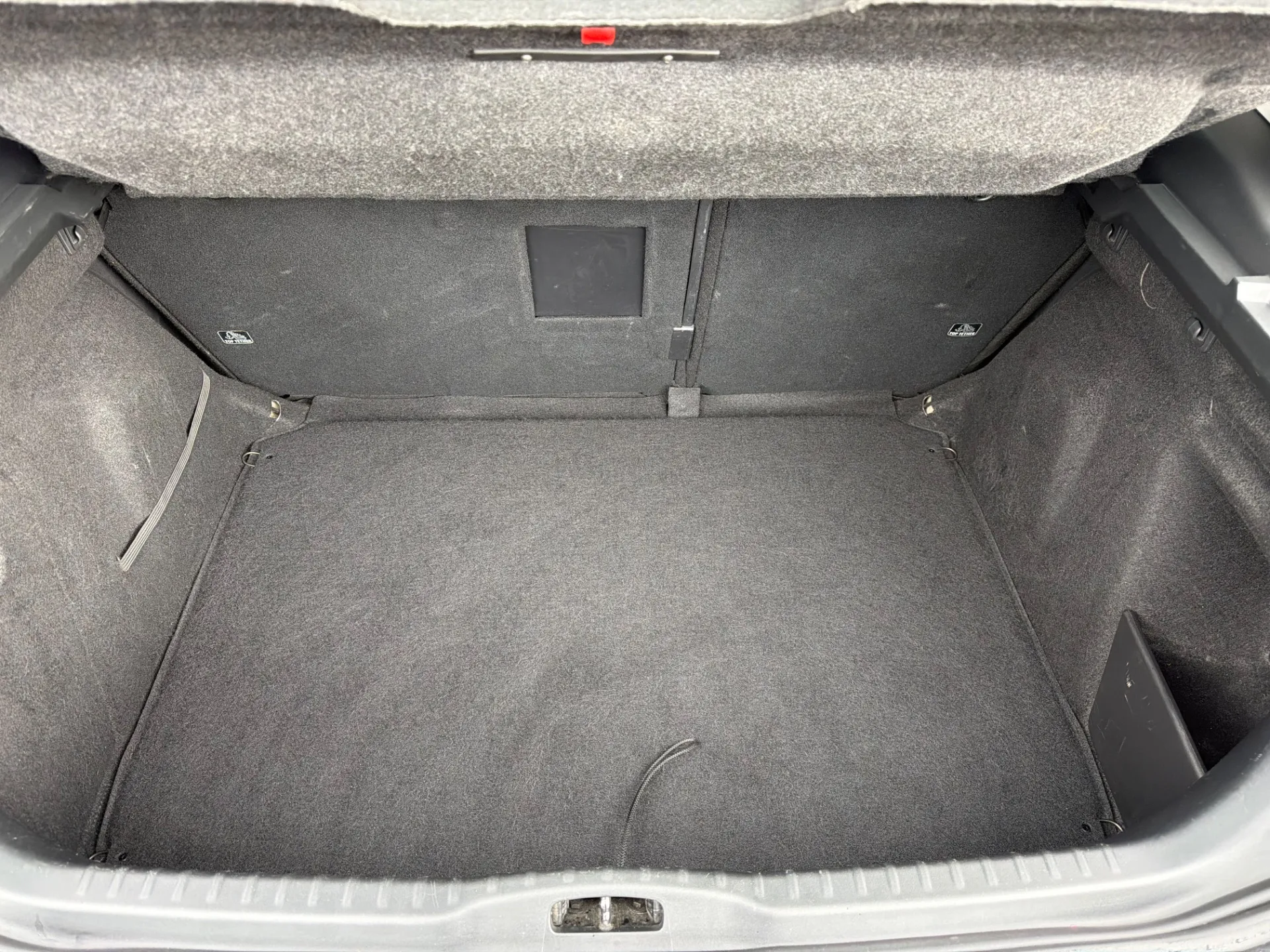 Peugeot 308 1.6l HDI 110cv Féline, 1ère Main, Excellent État général, Kit distribution neuf, 5 portes, Attelage, Climatisation, Sièges chauffants, Régulateur etc - Photo 7