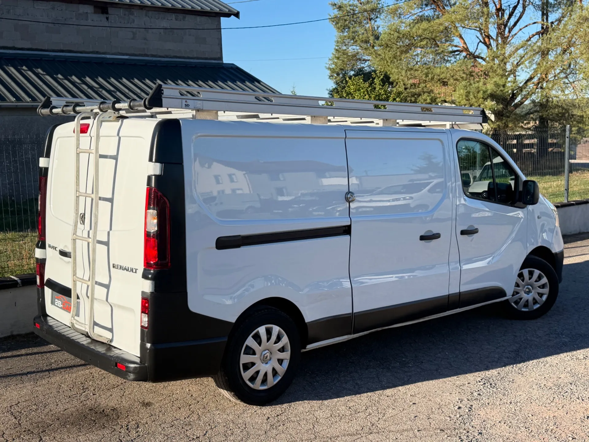 Renault Trafic L2H1 2.0 DCI 145cv BVM6 Galerie Aluminium / Full LED / Grand Confort / GPS Écran tactile - Photo 4