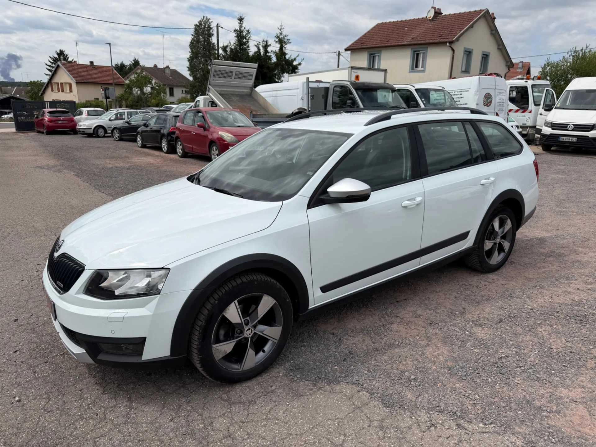 Skoda Octavia Scout 2.0 TDI 150cv 4Motion / 4x4 / Break / Très bon état / Kit distribution neuf - Photo 10