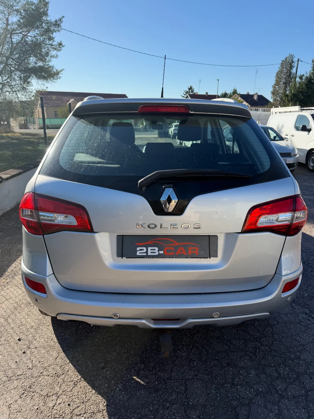 Renault Koleos 4x4 / 2.0 DCI 150cv / 1ère main / Suivit Renault / Très propre / Attelage - Photo 2