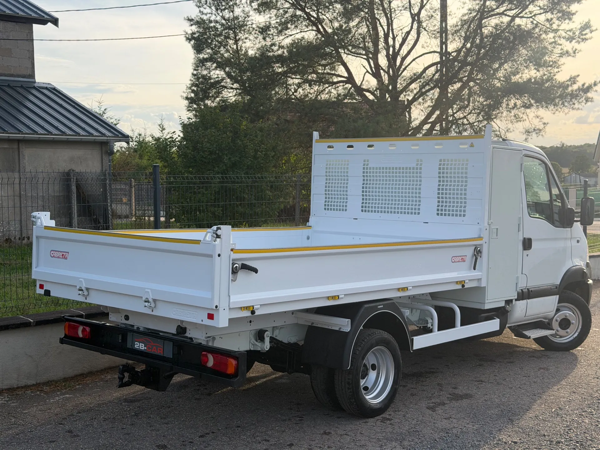 RENAULT MASCOTT 3.0 DXI 120CV BENNE COFFRE / BENNE CABRETA NEUVE / TRÈS FAIBLE KILOMÉTRAGE CERTIFIÉ / ÉTAT NEUF / - Photo 4