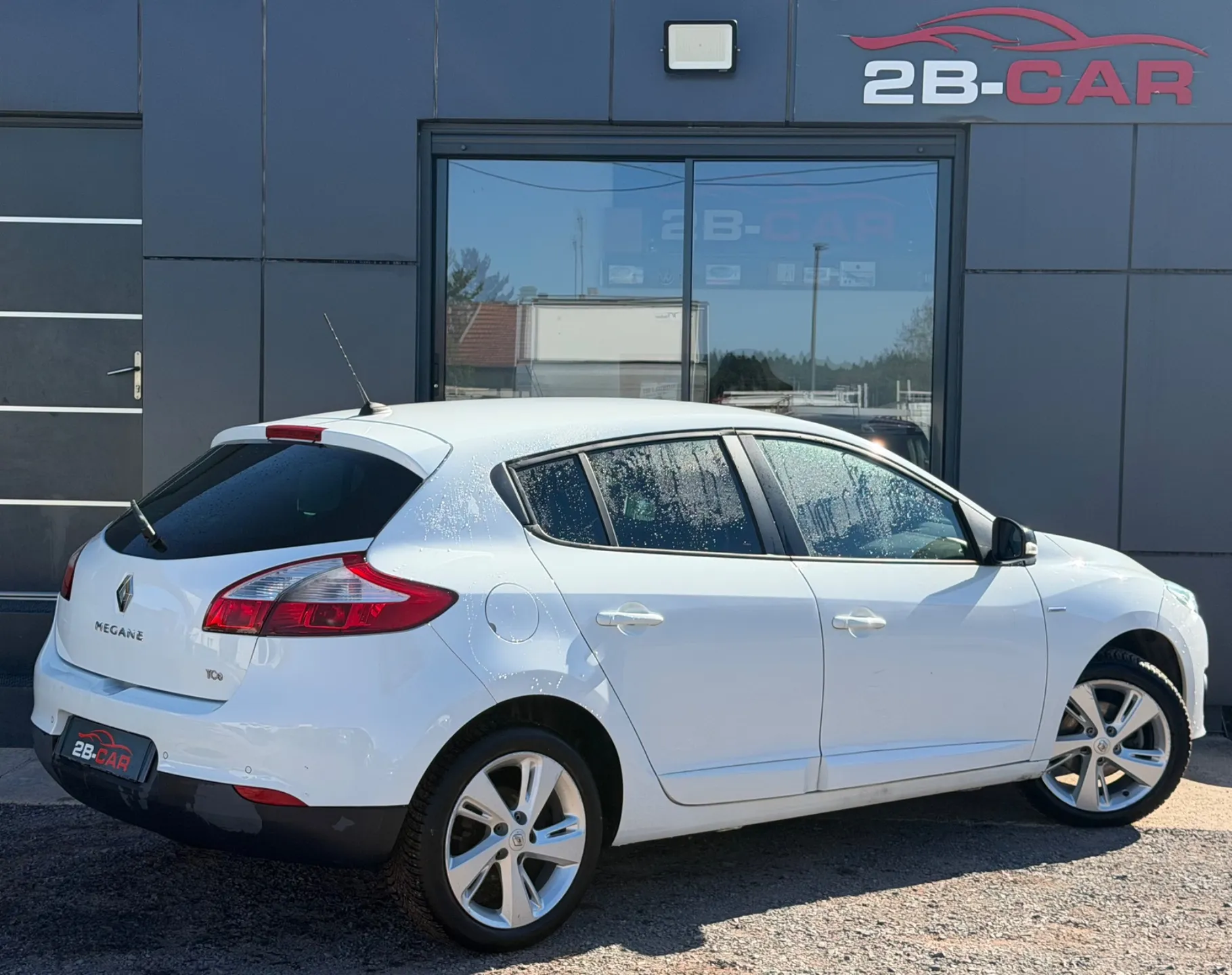 Renault Megane 1.2 Tce 115cv LIMITED / Très propre / GPS / Bluetooth / Régulateur / Limiteur / Clim - Photo 4