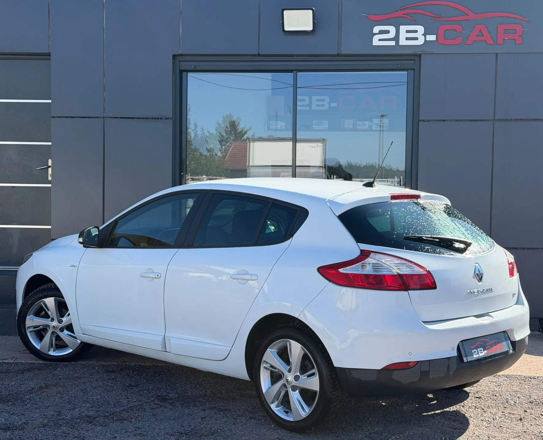 Renault Megane 1.2 Tce 115cv LIMITED / Très propre / GPS / Bluetooth / Régulateur / Limiteur / Clim - Photo 3