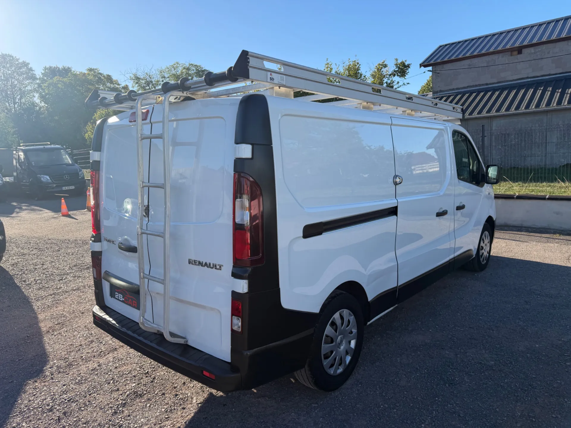 Renault Trafic L2H1 2.0 DCI 145cv BVM6 Galerie Aluminium / Full LED / Grand Confort / GPS Écran tactile - Photo 8